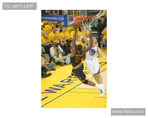 斯蒂芬库里：篮球场上的魔术师与三分球的传奇之旅